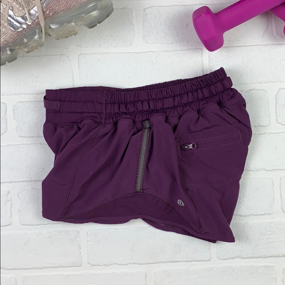 🍋Lululemon Hotty Hot Short! - Picture 6 of 8